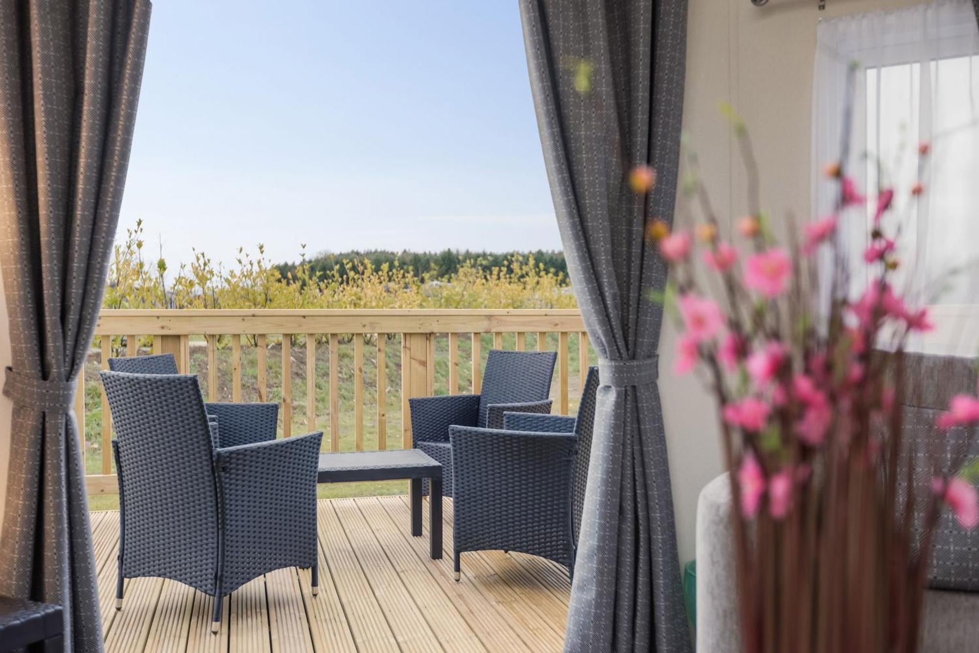 Deer View Lodge Close To Pickering Exteriör bild