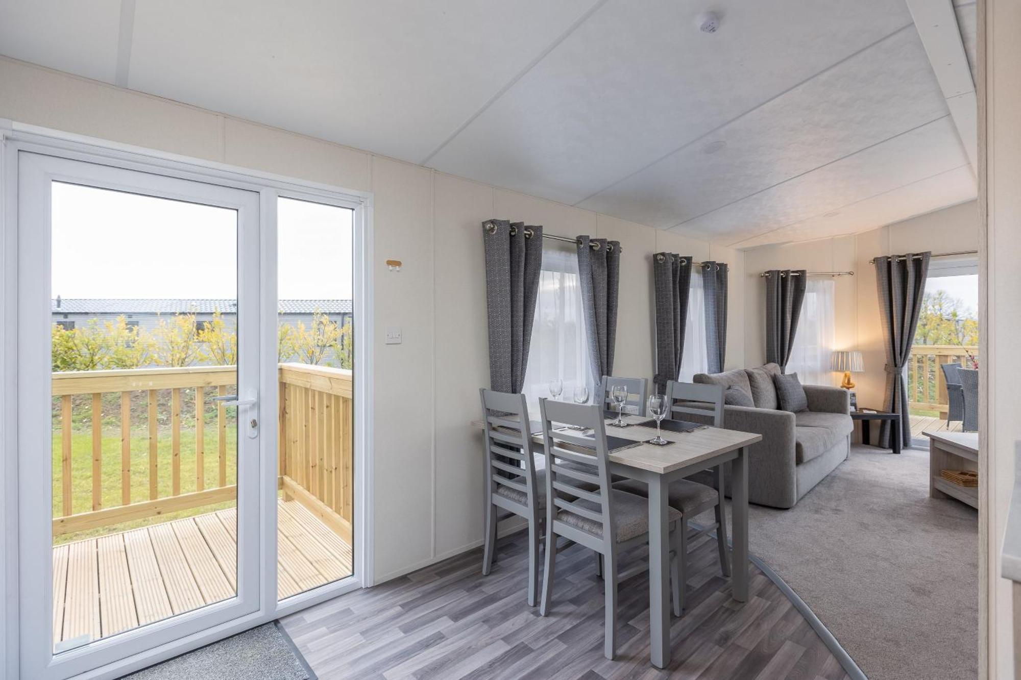 Deer View Lodge Close To Pickering Exteriör bild
